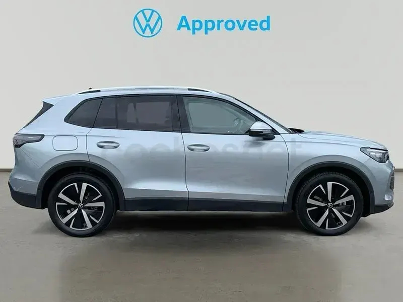 Usado VW Tiguan 150 CV (110 kW) 2025 Gris / plata SUV