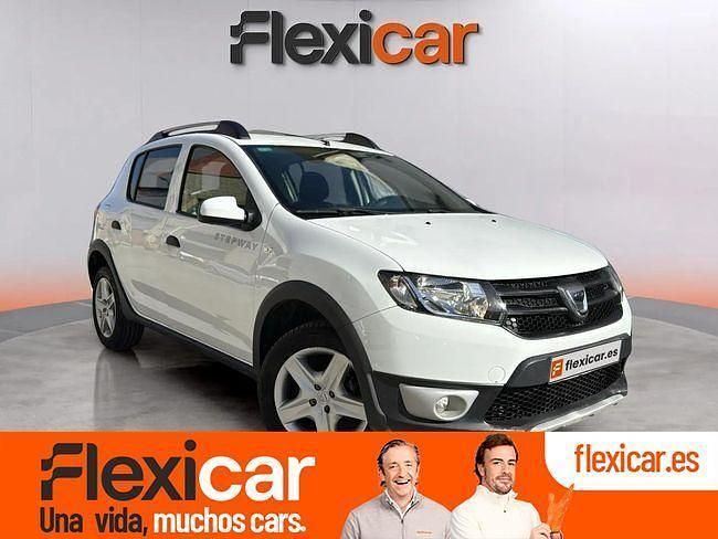 Blanco Usado 2015 Dacia Sandero Stepway Utilitario | 8990 € (Precio justo) - Imagen 1/4