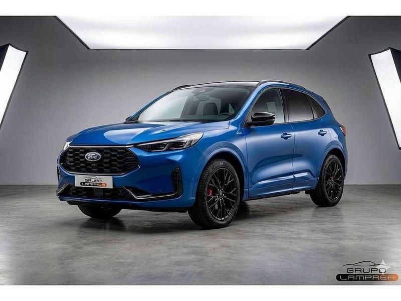Azul Usado 2025 Ford Kuga ST-Line SUV | 33.900 € (Un poco caro) - Imagen 1/4