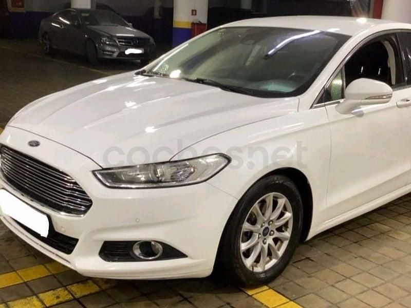 Usado Ford Mondeo Vignale 180 CV (132 kW) 2016 Blanco Berlina