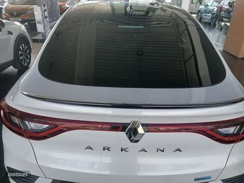 Usado Renault Arkana R.S. 145 CV (106 kW) 2021 Blanco SUV