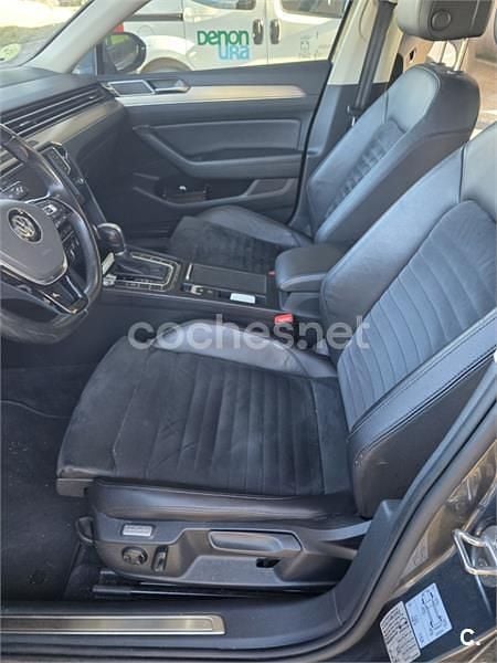 Usado VW Passat Sport 150 CV (110 kW) 2015 Gris / plata Berlina