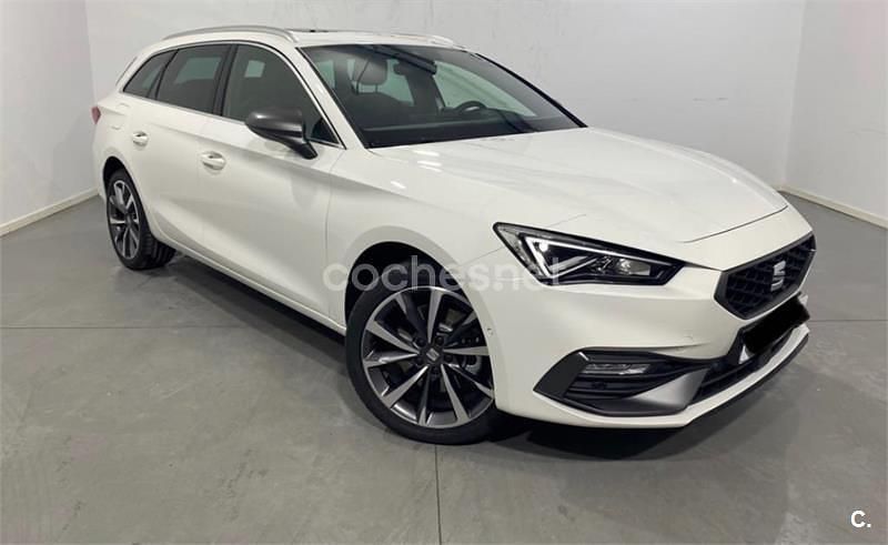 Blanco Usado 2021 Seat Leon XCELLENCE Berlina | 18.600 € (Precio justo) - Imagen 1/4