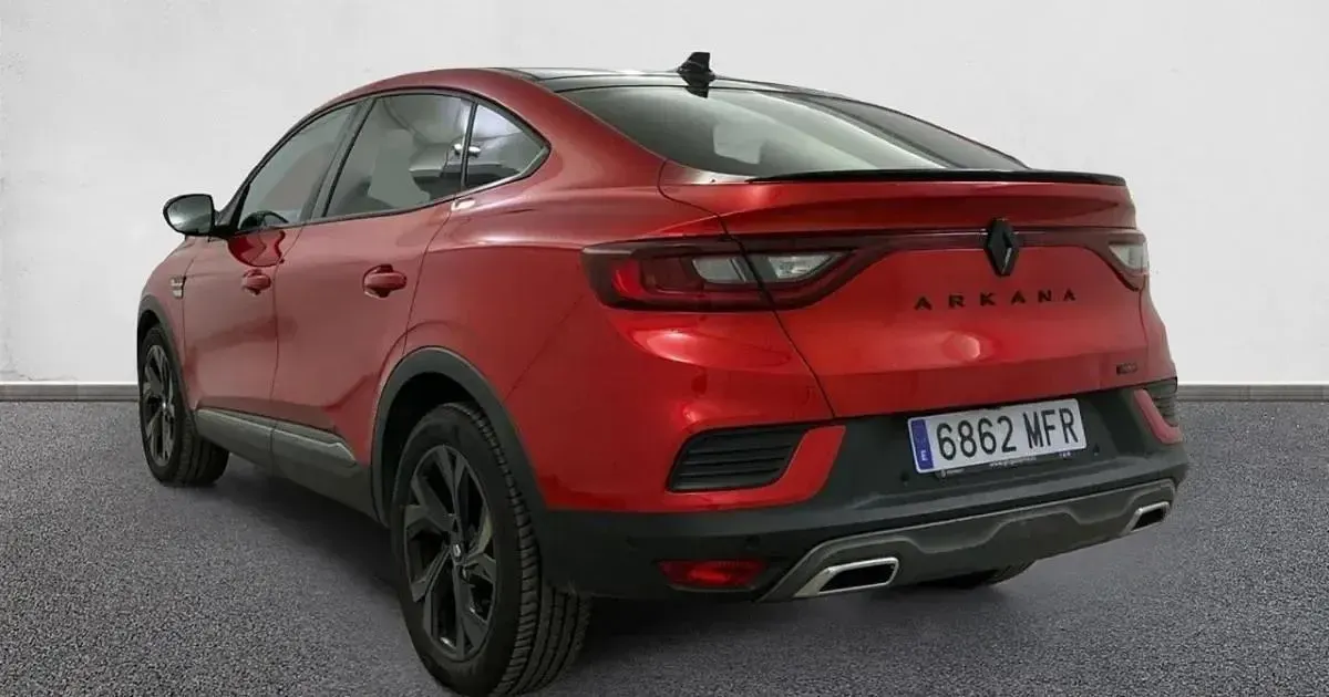 Usado Renault Arkana Techno 145 CV (106 kW) 2023 SUV
