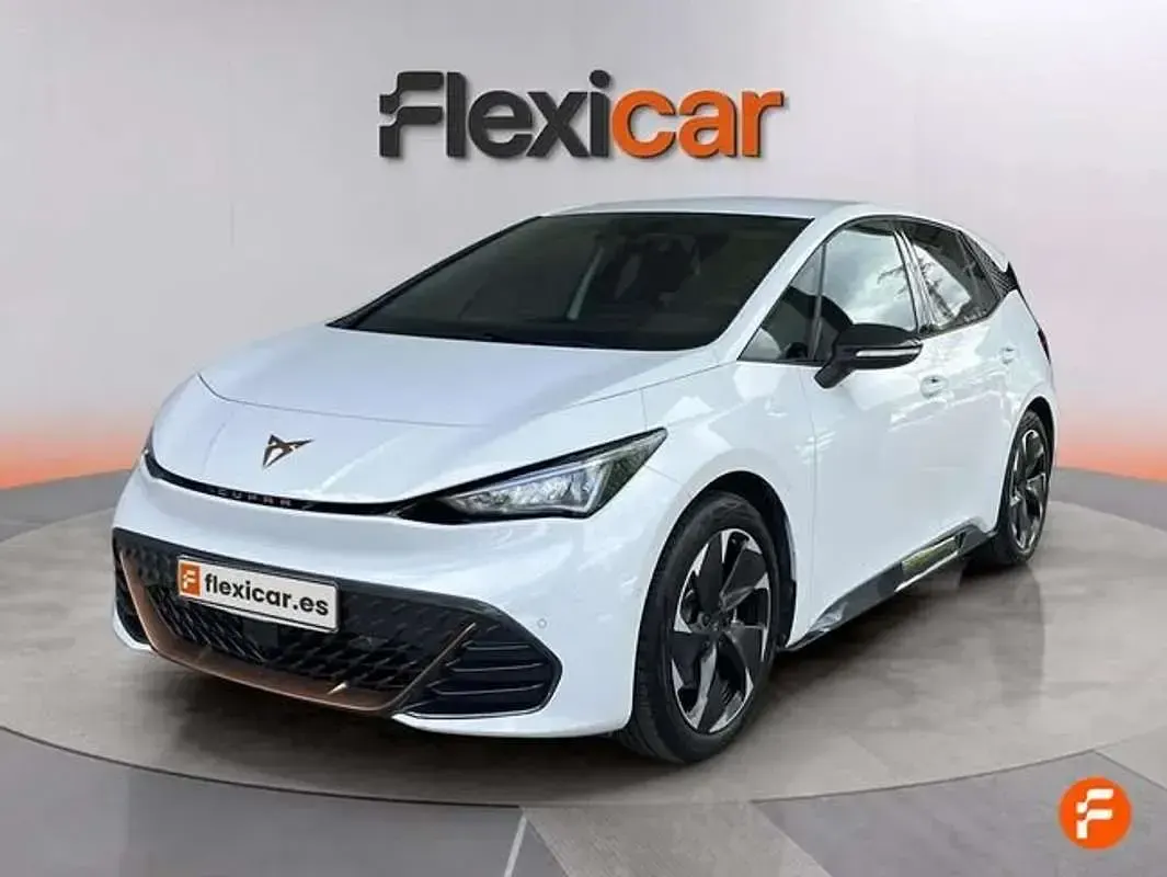 Usado Cupra Born e-Boost 169 kW (231 CV) 2023 Blanco Utilitario