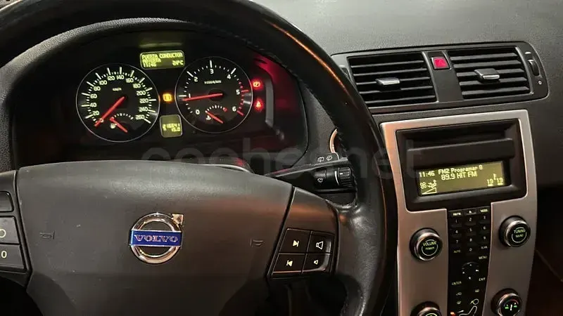 Usado Volvo C30 Momentum 109 CV (80 kW) 2010 Negro Utilitario