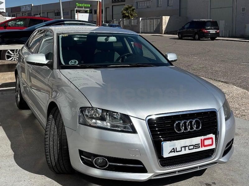 Usado Audi A3 Ambition 140 CV (102 kW) 2011 Gris / plata Utilitario