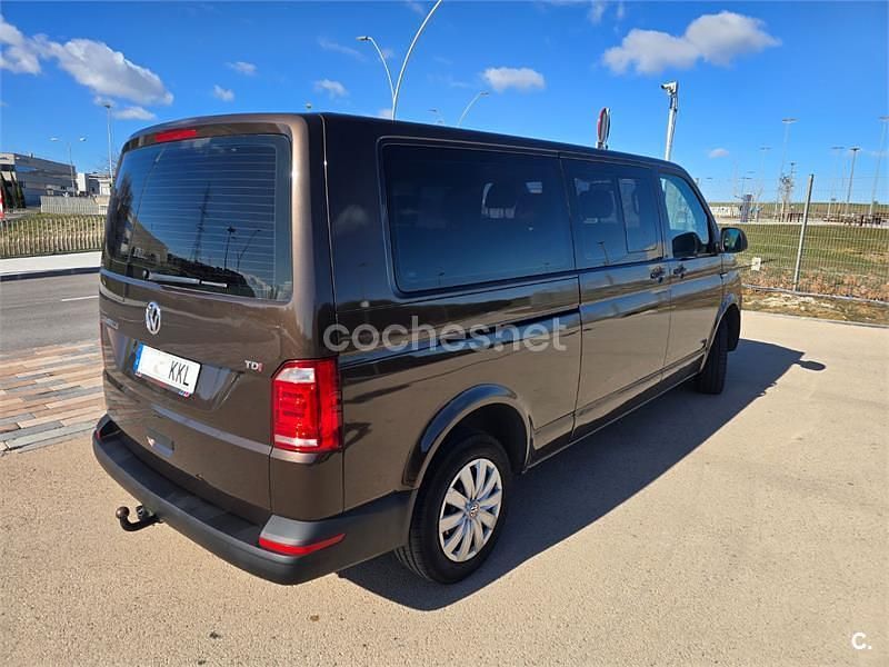 Usado VW Caravelle Trendline 150 CV (110 kW) 2018 Marrón Monovolumen