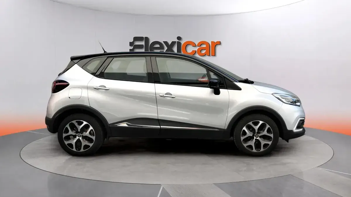 Usado Renault Captur Life 91 CV (66 kW) 2019 Gris SUV