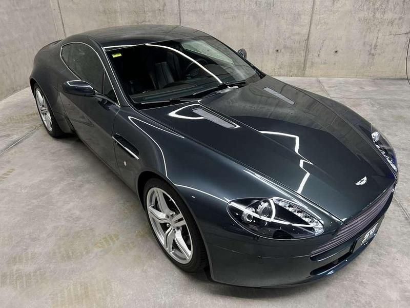 Usado Aston Martin Vantage 427 CV (314 kW) 2009 Gris Coupe