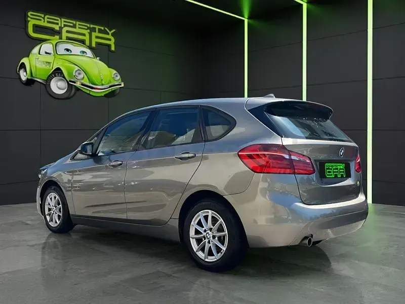 Usado BMW 218 Advantage 150 CV (110 kW) 2015 Gris / plata Familiar