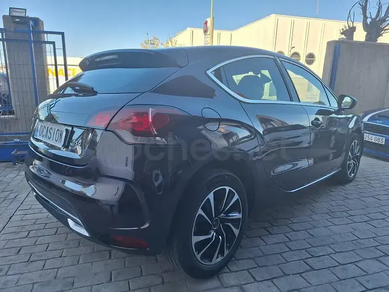 Usado DS Automobiles DS4 Style 120 CV (88 kW) 2015 Marrón Berlina