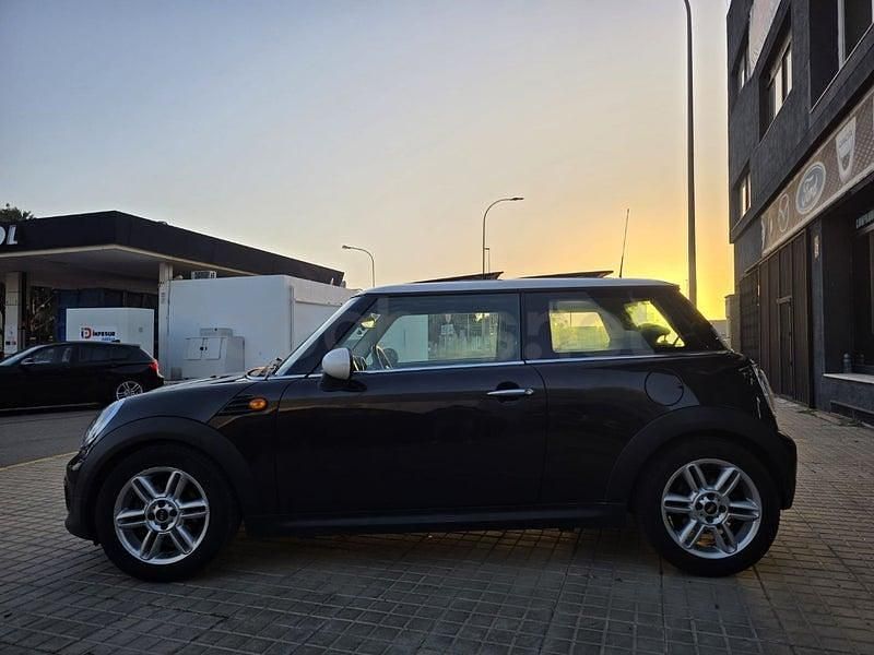 Usado Mini Cooper D 112 CV (82 kW) 2013 Negro Utilitario