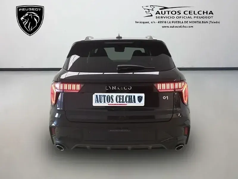 Usado Lynk & Co 01 261 CV (191 kW) 2024 Negro SUV