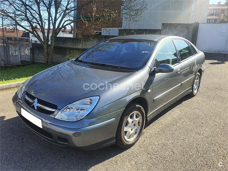 Usado Citroën C5 Exclusive 110 HP (80 kW) 2002 Cinzento Sedan