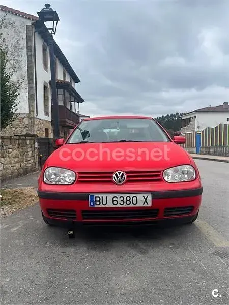 Usado VW Golf III Conceptline 100 CV (73 kW) 1999 Rojo Berlina