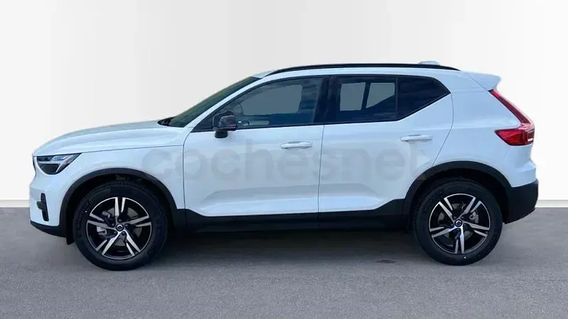 Nuevo Volvo XC40 Plus 163 CV (119 kW) 2026 Blanco SUV