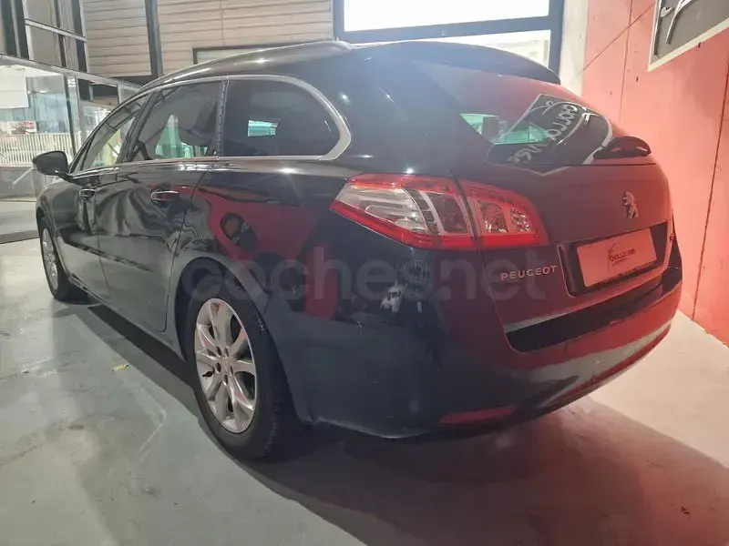 Usado Peugeot 508 SW Active 150 CV (110 kW) 2016 Negro Familiar