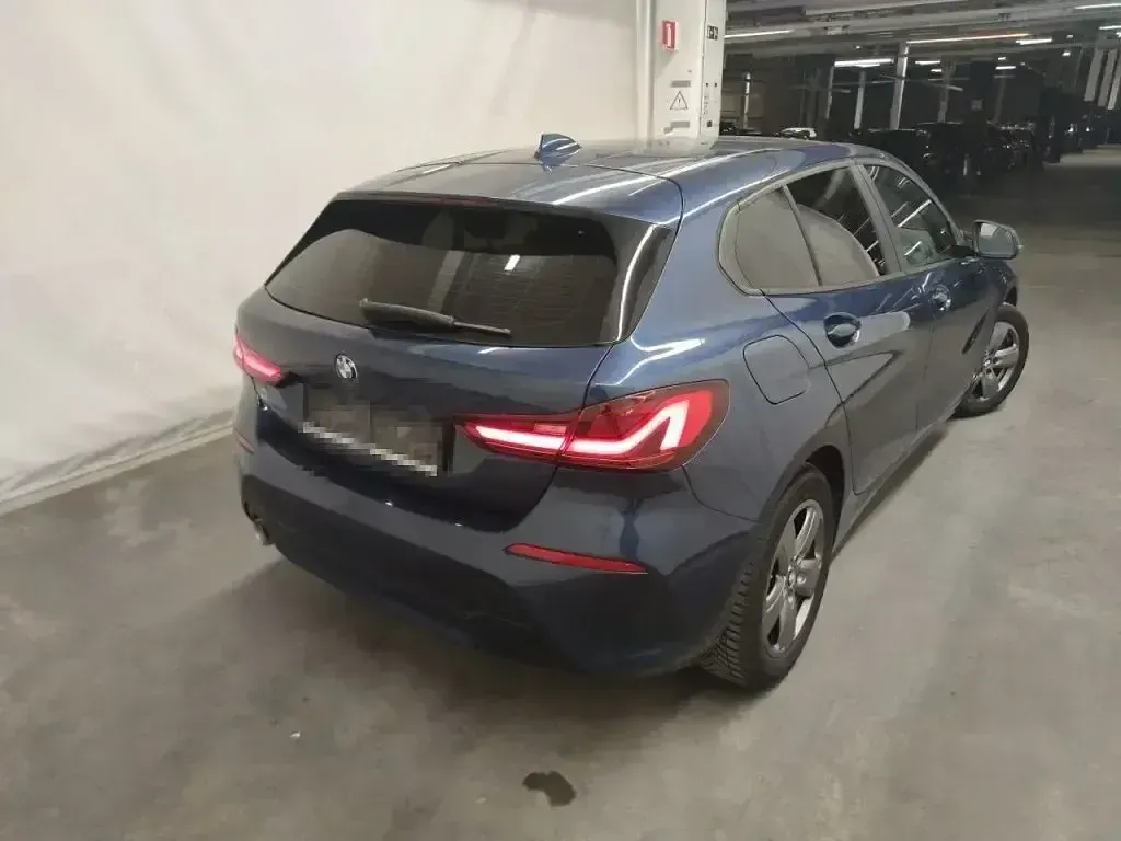 Usado BMW 116 116 CV (85 kW) 2021 Azul Utilitario