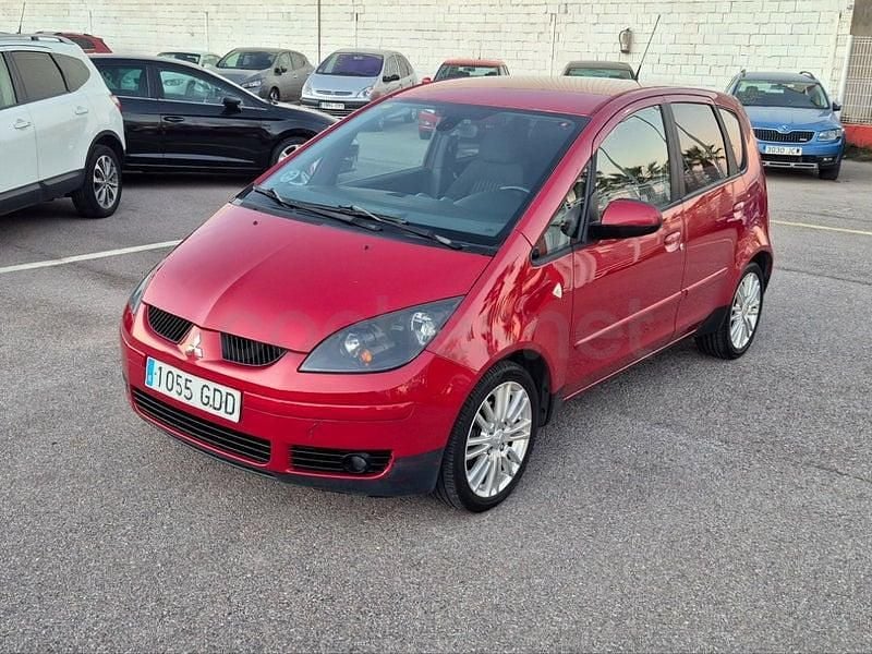 Usado Mitsubishi Colt Instyle 95 CV (69 kW) 2008 Granate Monovolumen