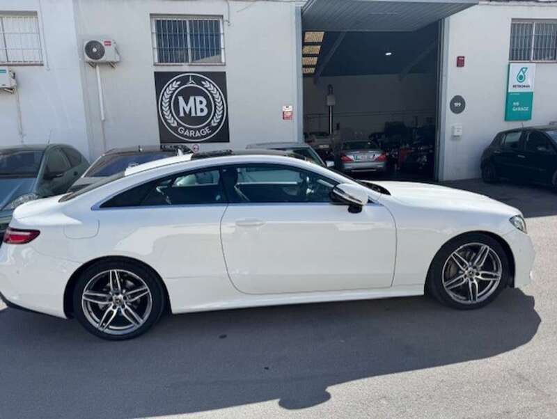 Usado Mercedes E220 194 CV (142 kW) 2018 Blanco Coupe