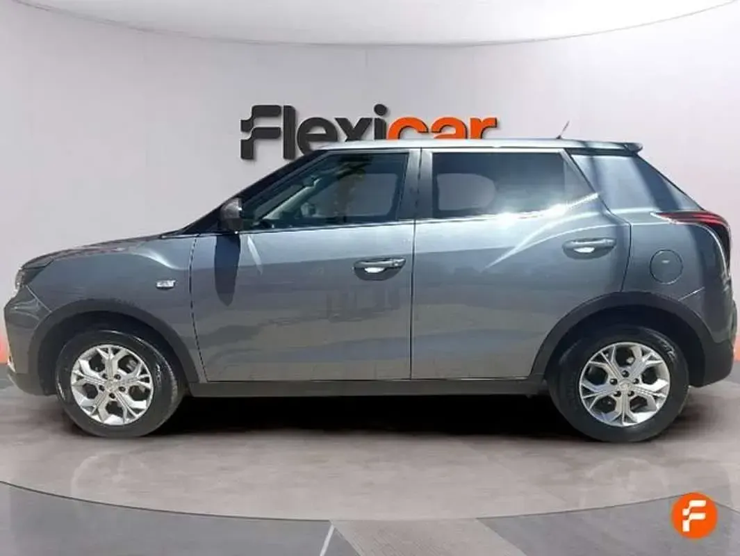 Usado SsangYong Tivoli 135 CV (99 kW) 2024 Gris SUV