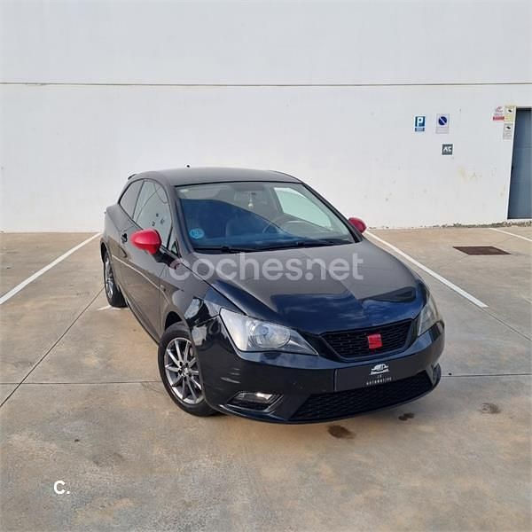 Usado Seat Ibiza SC I-Tech 70 CV (51 kW) 2015 Negro Utilitario