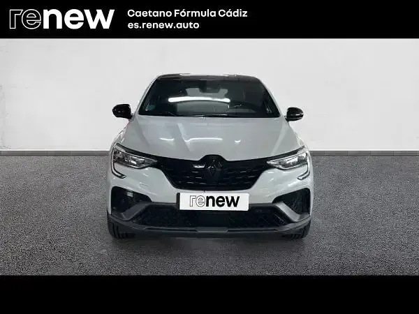 Usado Renault Arkana RS Line 145 CV (106 kW) 2023 Blanco SUV