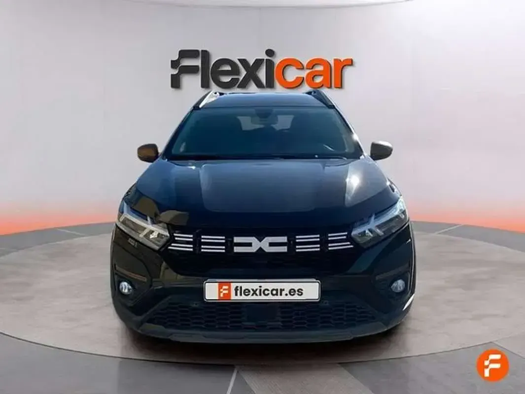 Usado Dacia Jogger Expression 110 CV (80 kW) 2023 Negro Monovolumen