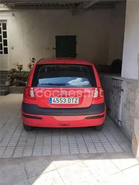 Usado Hyundai Getz 66 CV (48 kW) 2005 Rojo Utilitario
