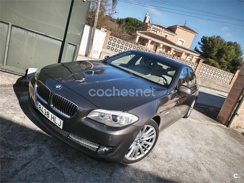 Usado BMW 530 Gran Turismo 245 CV (180 kW) 2012 Marrón Berlina