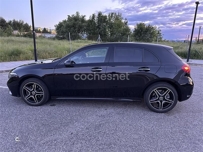 Usado Mercedes A250 218 CV (160 kW) 2024 Negro Berlina