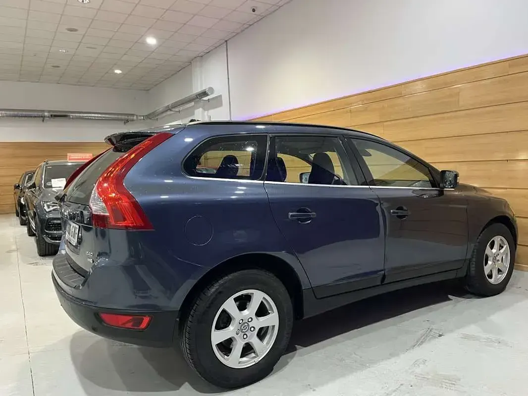 Usado Volvo XC60 Momentum 175 CV (128 kW) 2010 Azul SUV