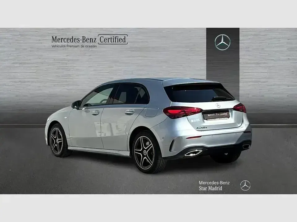 Usado Mercedes A250 218 CV (160 kW) 2025 Gris Berlina