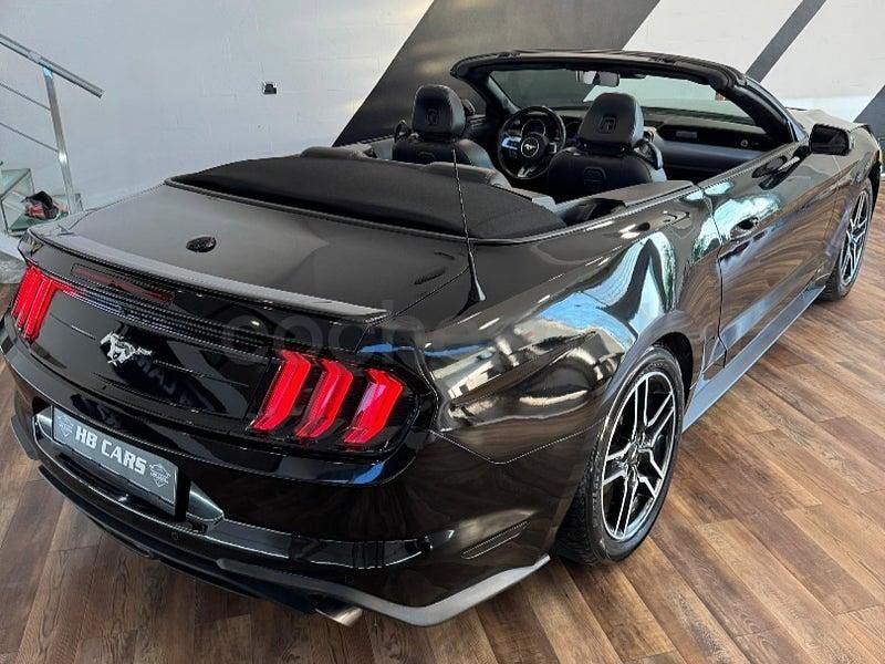 Usado Ford Mustang Convertible 291 CV (214 kW) 2021 Negro Descapotable