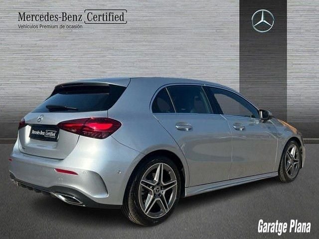 Occasion Mercedes A200 AMG line 163 PK (119 kW) 2025 Zilver