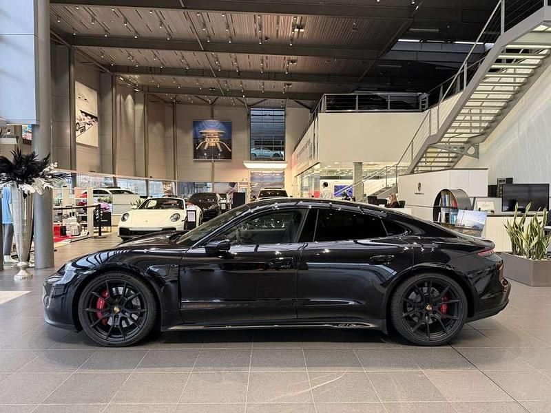 Usado Porsche Taycan GTS 439 kW (598 CV) 2022 Negro Berlina