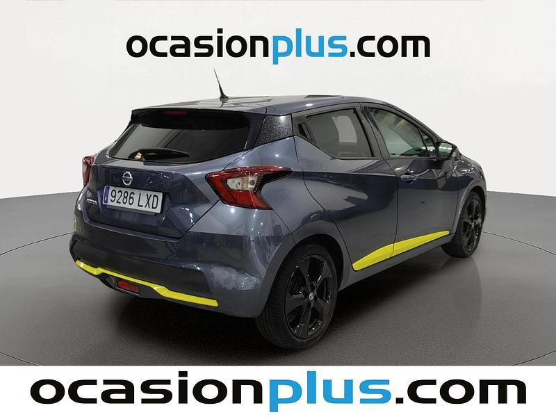 Usado Nissan Micra 92 CV (67 kW) 2022 Gris Utilitario