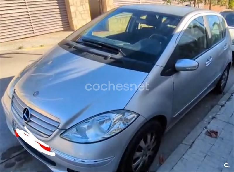 Usado Mercedes A170 Elegance 116 CV (85 kW) 2005 Gris / plata Monovolumen