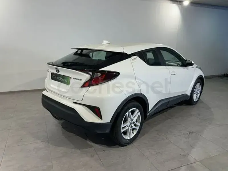 Usado Toyota C-HR Active 122 CV (89 kW) 2023 Blanco SUV