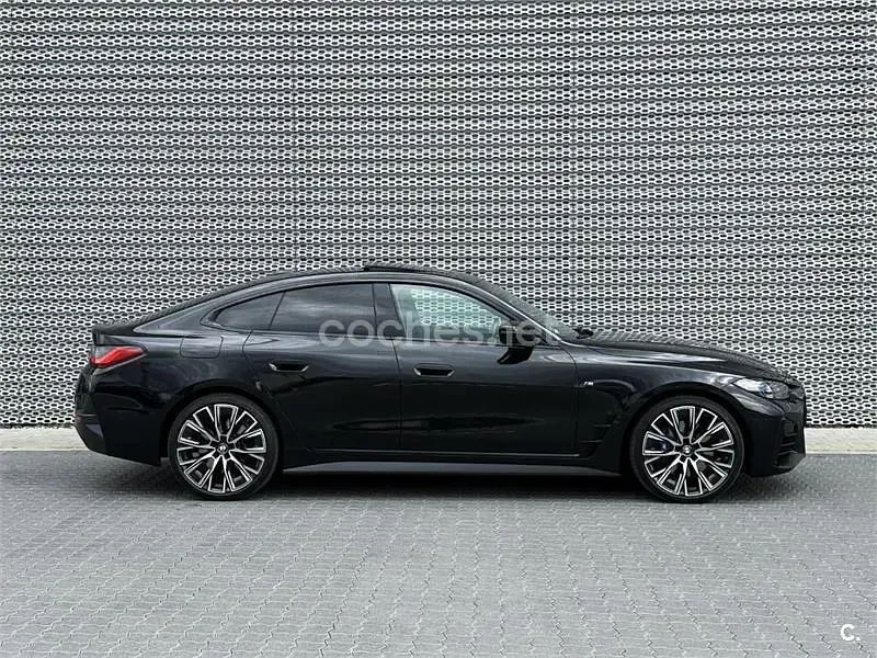 Usado BMW 420 190 CV (139 kW) 2023 Negro Coupe