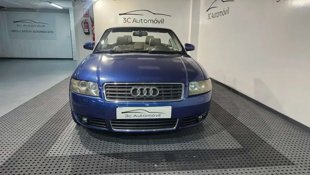 Usado Audi A4 S-Line 162 CV (119 kW) 2003 Azul Descapotable