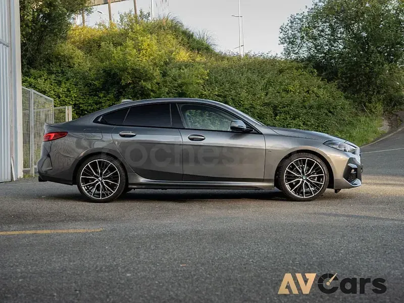 Usado BMW 218 Comfort Edition 150 CV (110 kW) 2022 Gris / plata Coupe