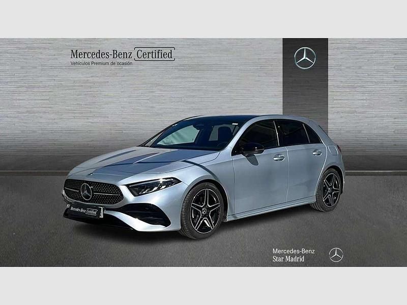 Usado Mercedes A180 136 CV (100 kW) 2025 Plateado Berlina