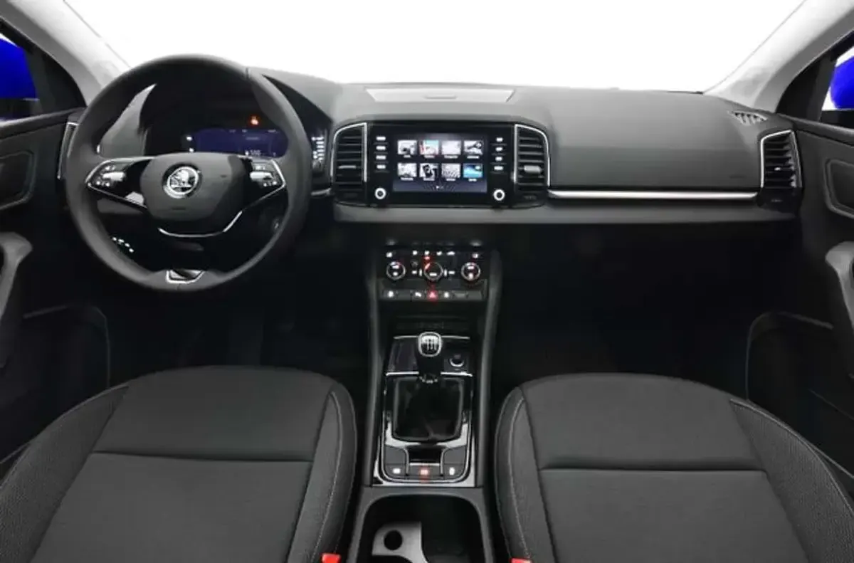 Usado Skoda Karoq Ambition 110 CV (80 kW) 2022 Azul SUV