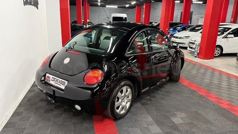 Usado VW New Beetle 150 CV (110 kW) 2003 Negro Utilitario