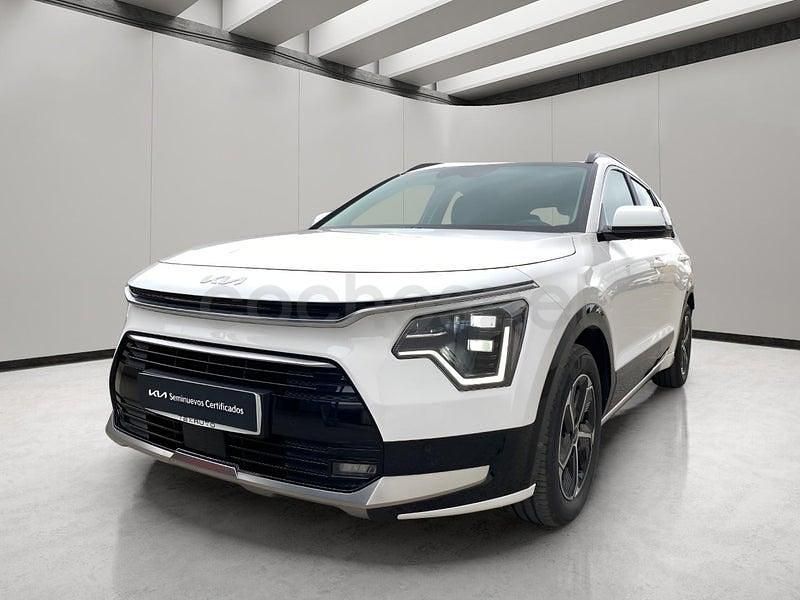 Usado Kia Niro 129 HP (94 kW) 2024 Branco SUV