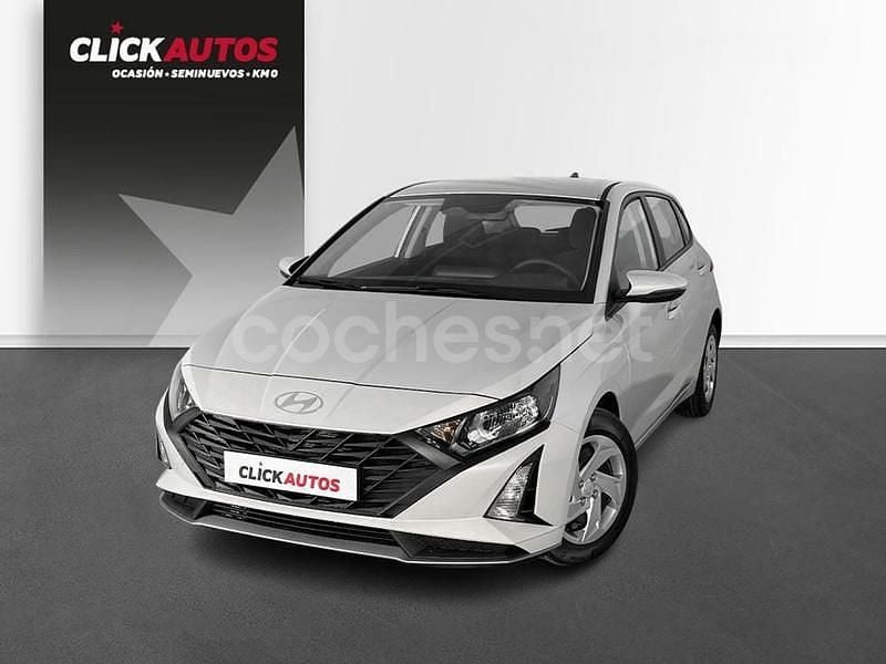 Gris / plata Usado 2024 Hyundai i20 Berlina | 15.650 € (Precio justo) - Imagen 1/4