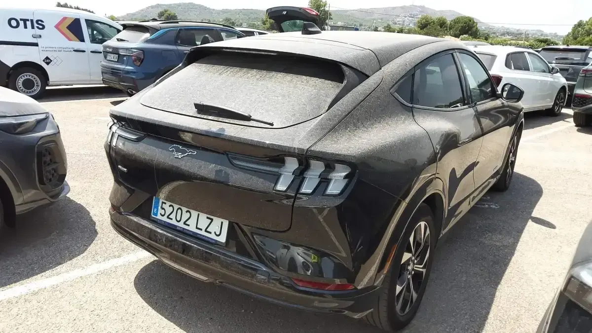 Usado Ford Mustang Mach-E 197 kW (269 CV) 2022 Negro SUV