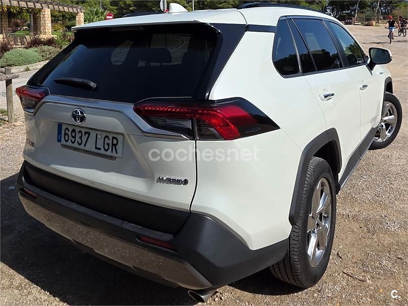 Usado Toyota RAV4 Hybrid Luxury 218 CV (160 kW) 2020 Blanco SUV